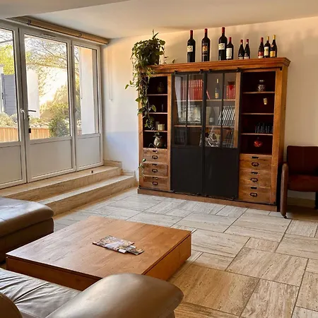 Country house Des Mirabelles Cabannes